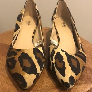 Fun leopard 1” heels